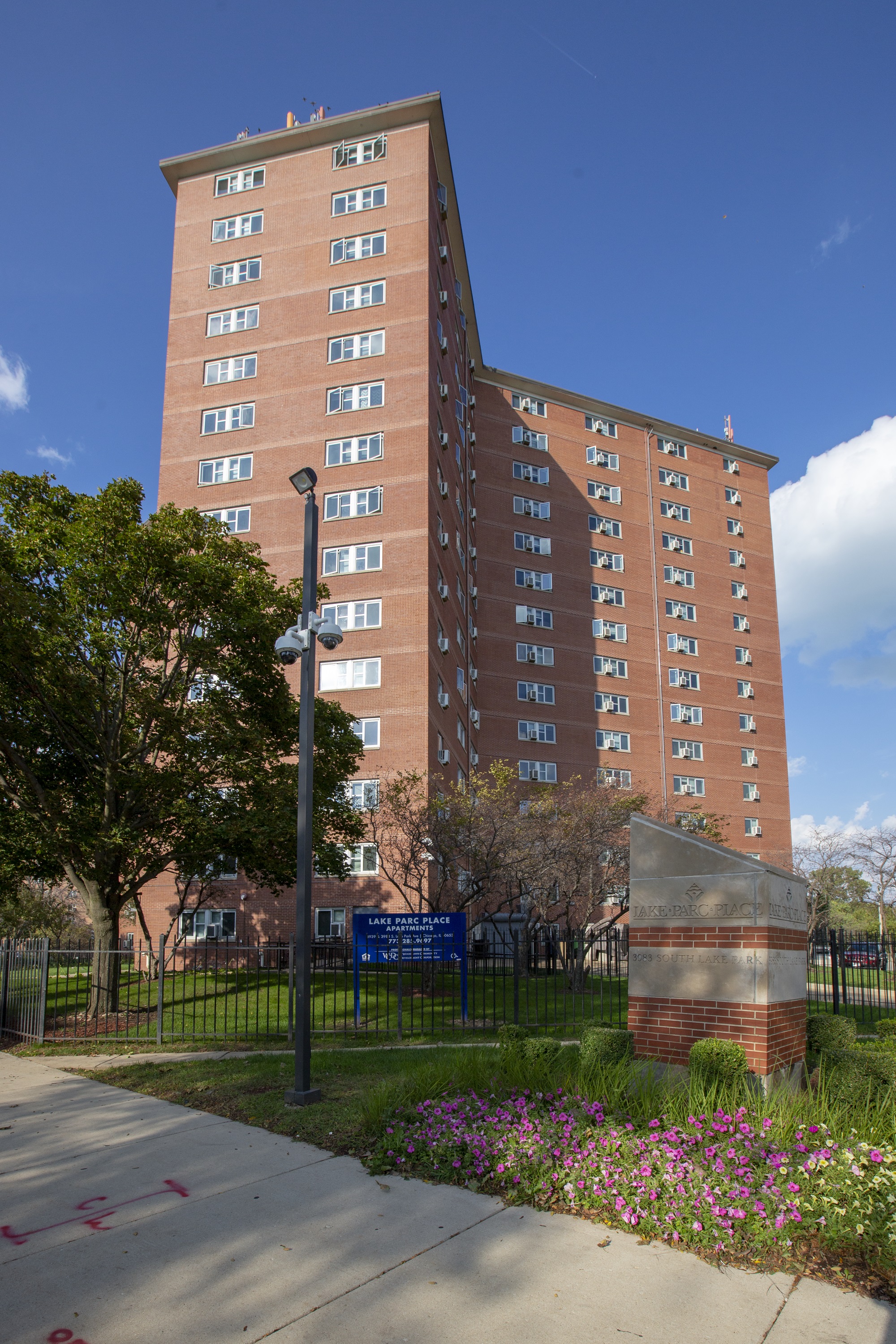 Astounding Photos Of Lake Parc Apartments Ideas Yogiresla